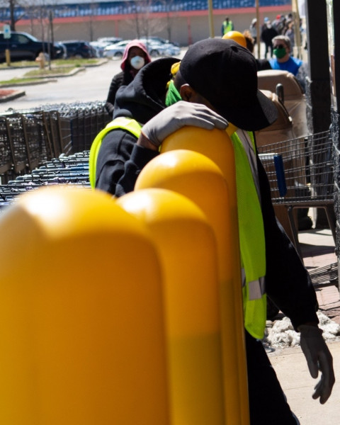 It's a long day in Tinley Park Illinois when the line is a quarter mile long all day! sams-long-day